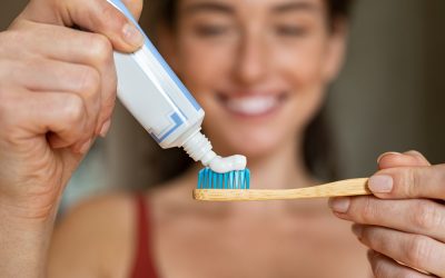 How to Choose the Right Toothbrush and Toothpaste for Your Needs